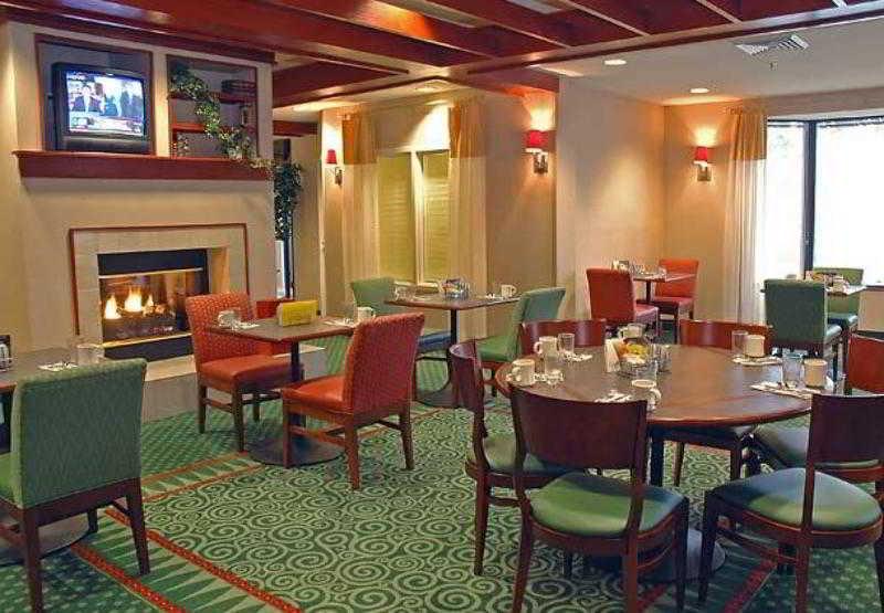 Courtyard Indianapolis Northwest Hotell Restaurang bild