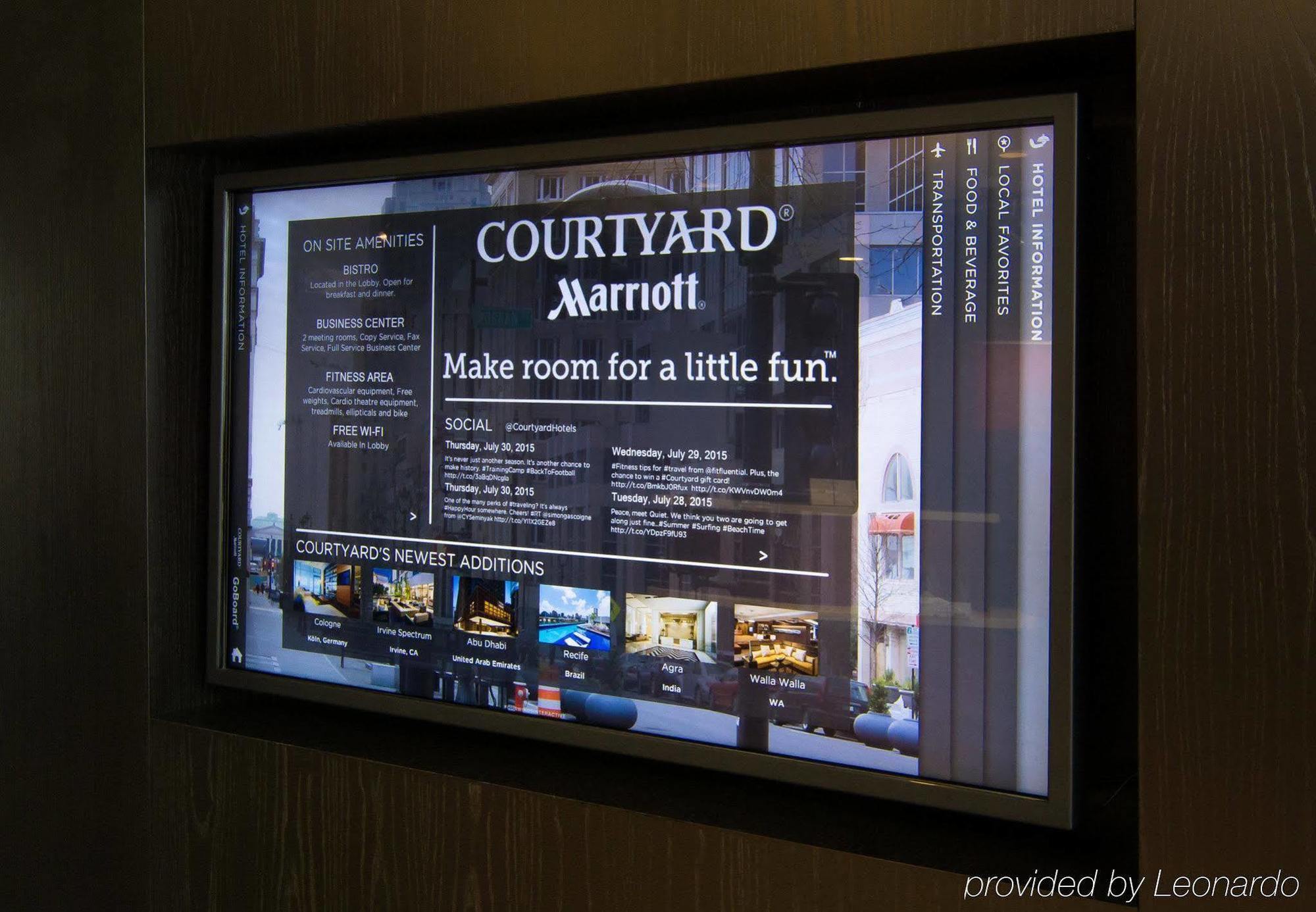 Courtyard Indianapolis Northwest Hotell Exteriör bild